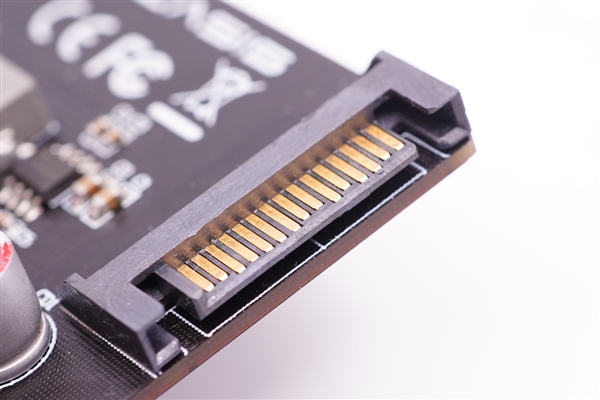 阿卡西斯推出PCIe扩展卡：台式机也有双口USB-C快充